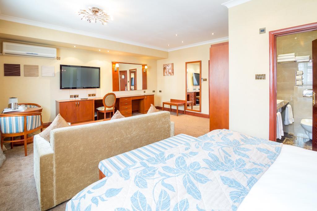 St Georgio Hostel อิลฟอร์ด ภายนอก รูปภาพ