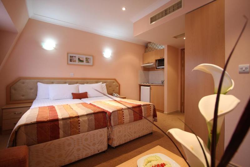 St Georgio Hostel อิลฟอร์ด ภายนอก รูปภาพ